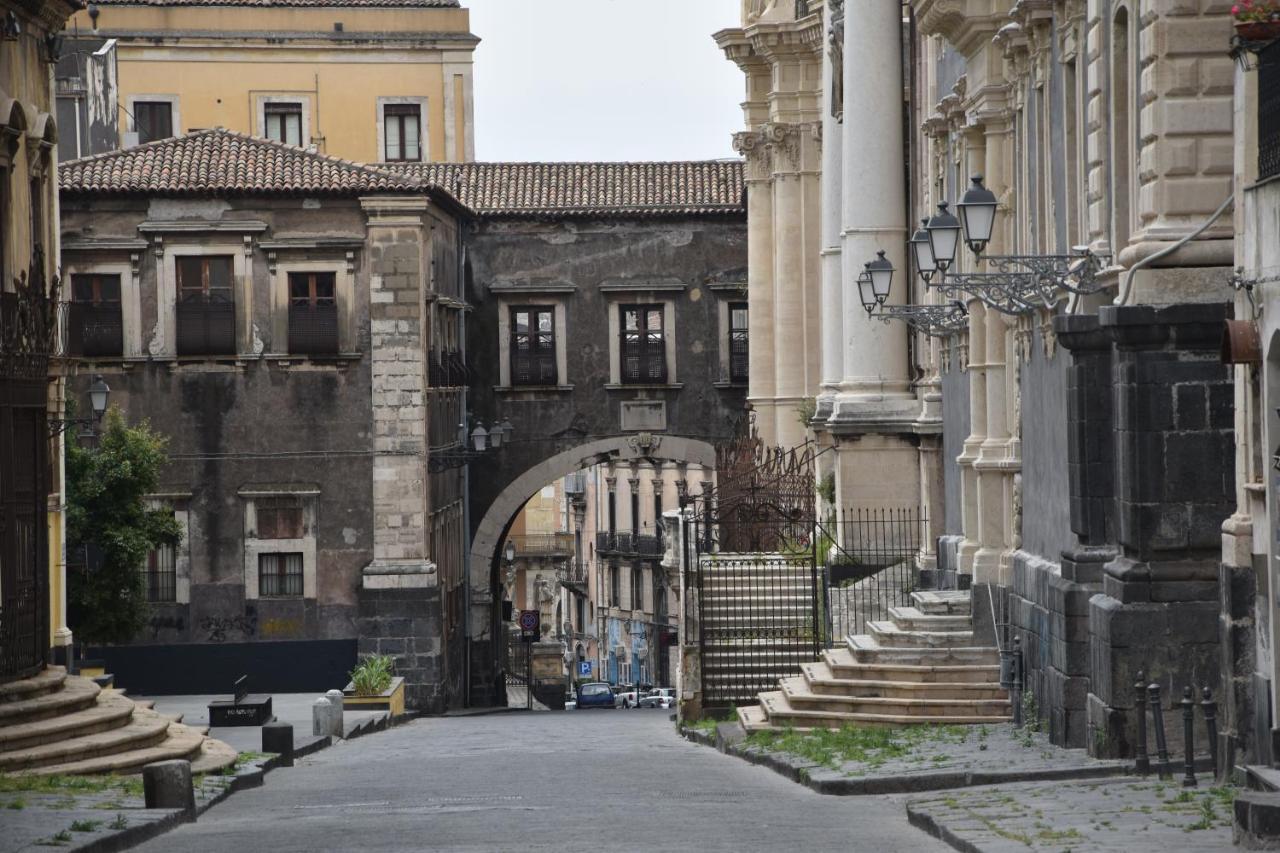 Dimora Delle Sciare - Centro Storico Apartment Catania Luaran gambar